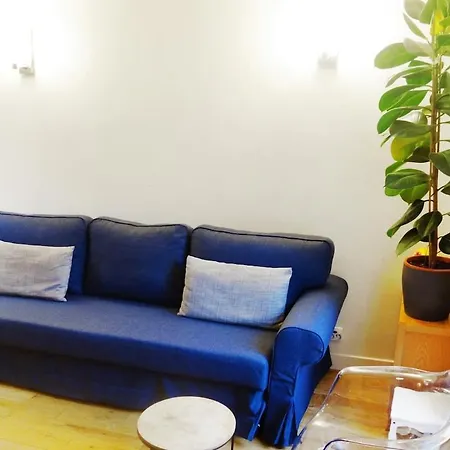 Bel En Plein Montmartre Ideal Pour 2 A 4 Personnes Appartamento *