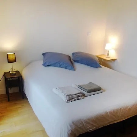 Bel En Plein Montmartre Ideal Pour 2 A 4 Personnes Appartamento